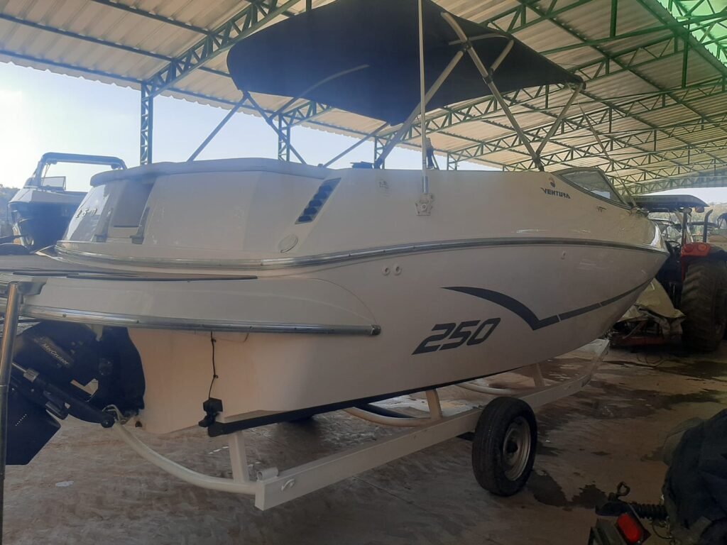 Barco Ventura 250 Comfort 2010