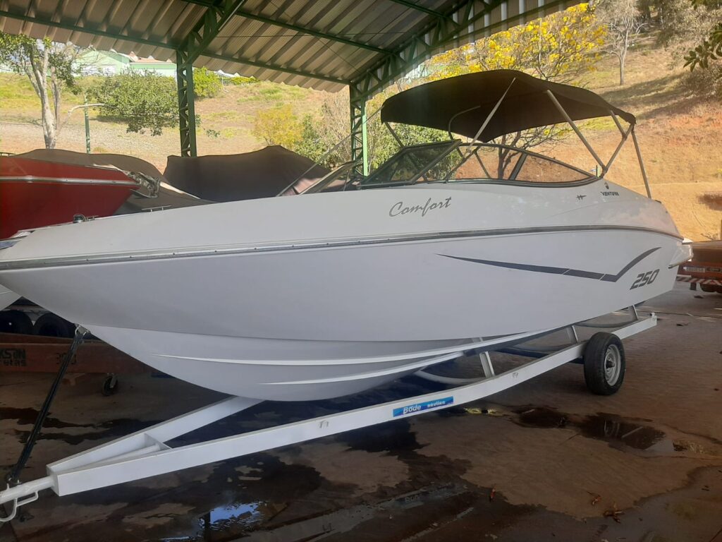 Barco Ventura 250 Comfort 2010