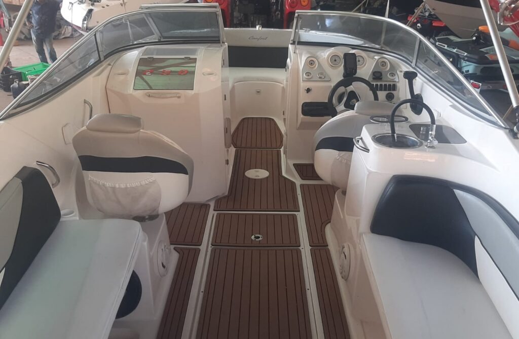 Barco Ventura 250 Comfort 2010