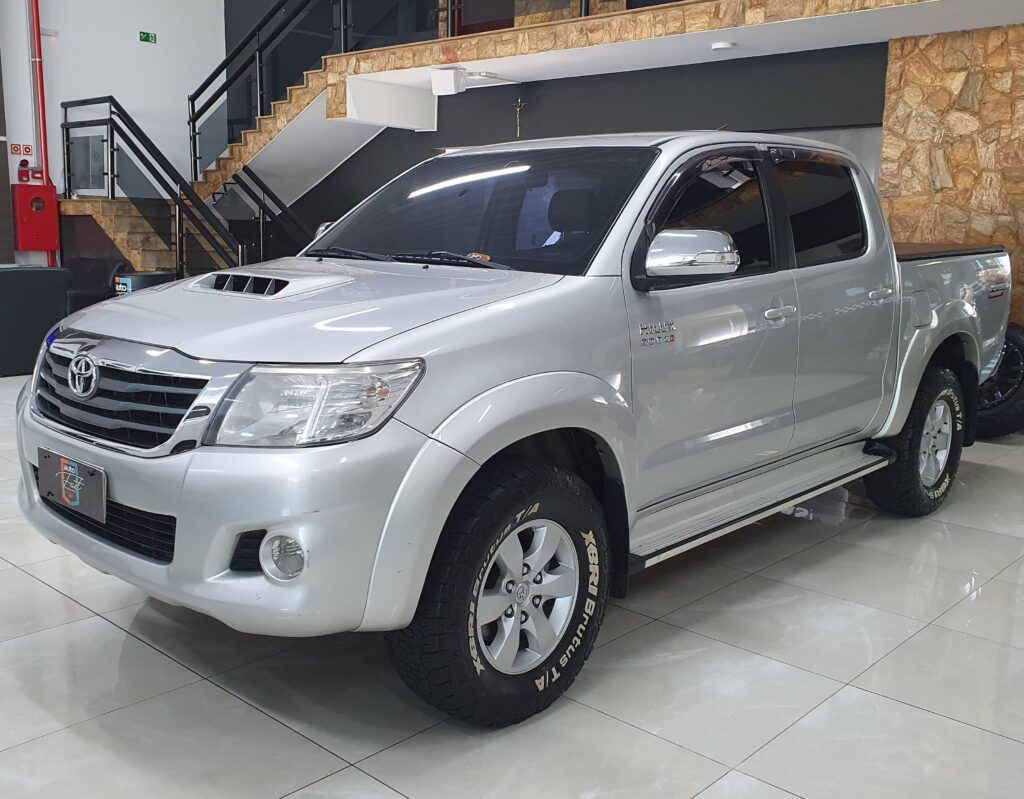 Toyota Hilux SRV 3.0 Turbo 4x4 AT 2012