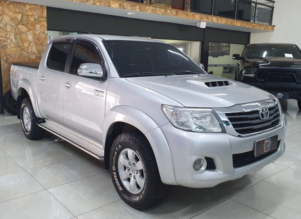 Toyota Hilux SRV 3.0 Turbo 4x4 AT 2012