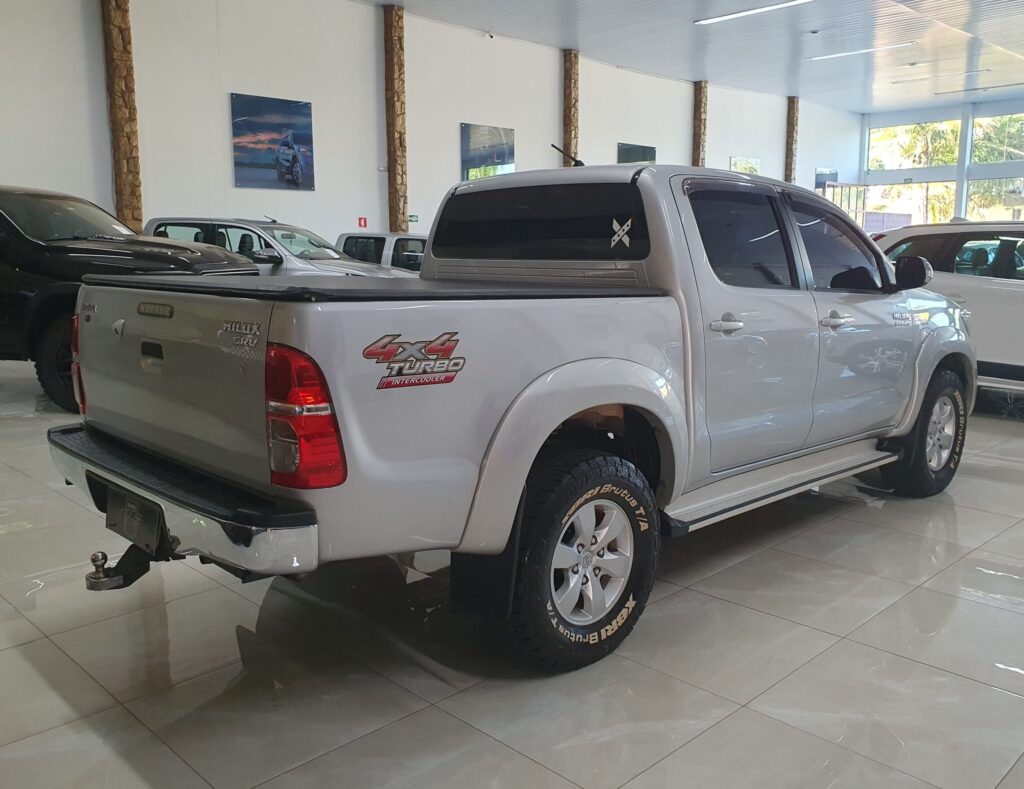 Toyota Hilux SRV 3.0 Turbo 4x4 AT 2012