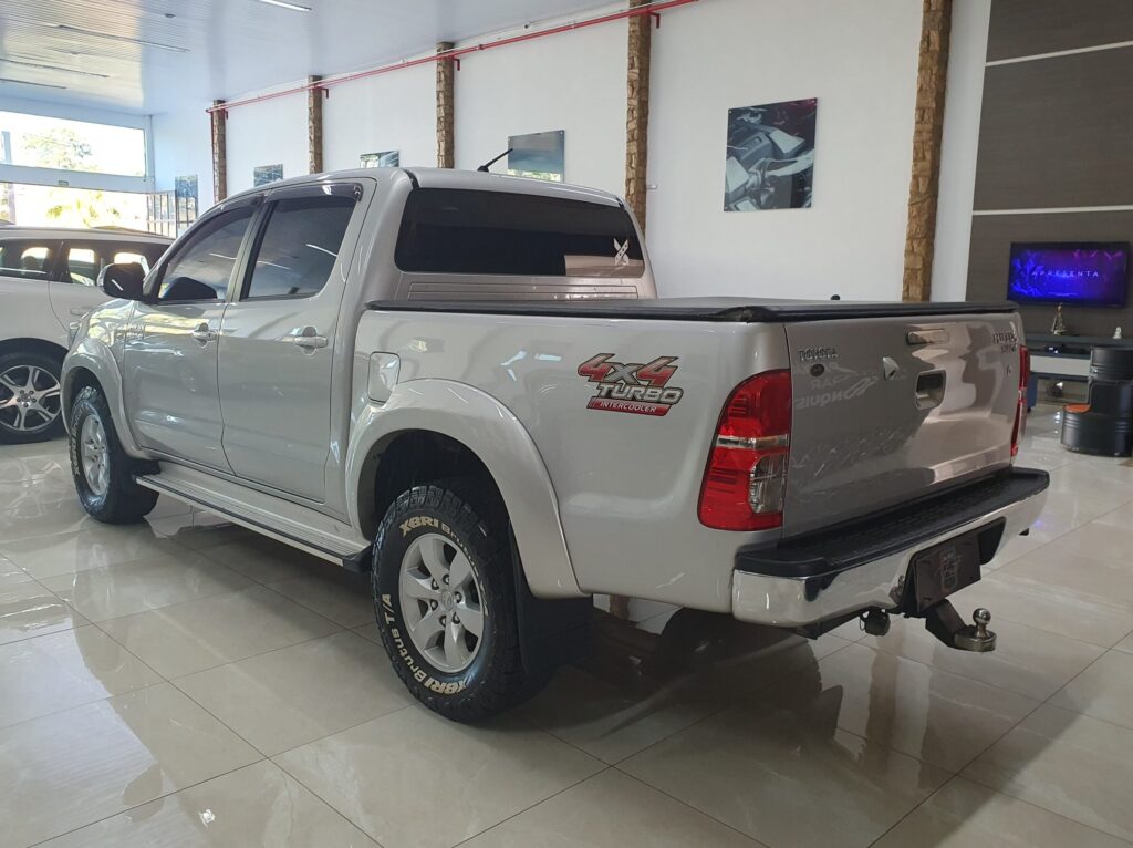 Toyota Hilux SRV 3.0 Turbo 4x4 AT 2012