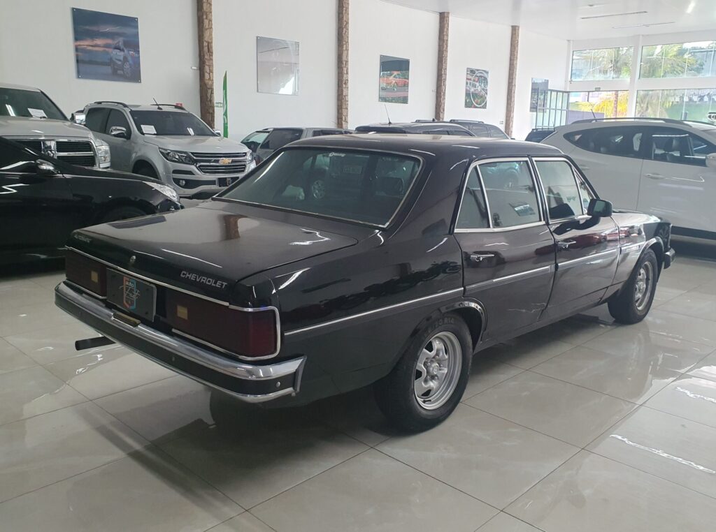 Opala Comodoro 4.1 1982