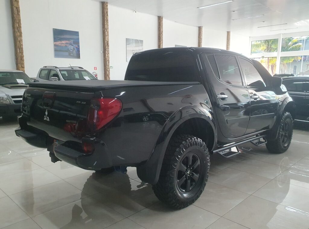 Mitsubishi L200 Triton HPE 3.2 Turbo 4x4 2011