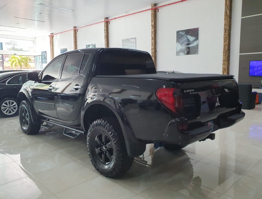 Mitsubishi L200 Triton HPE 3.2 Turbo 4x4 2011