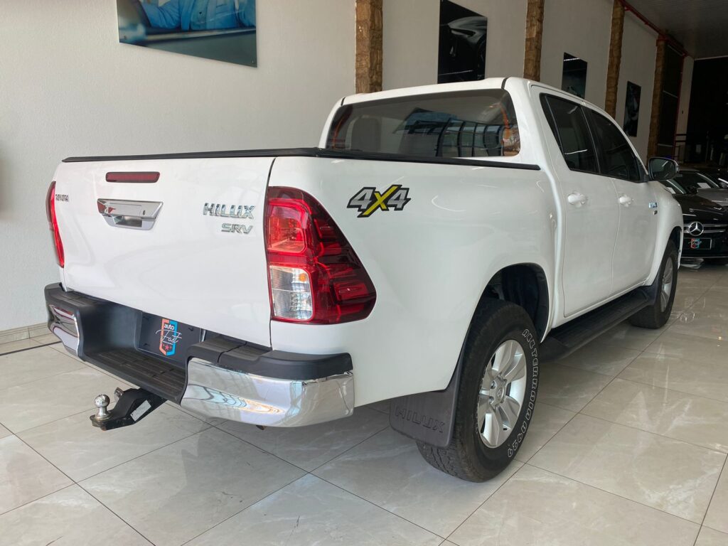 Toyota Hilux SRV 2.7 4x4 2017