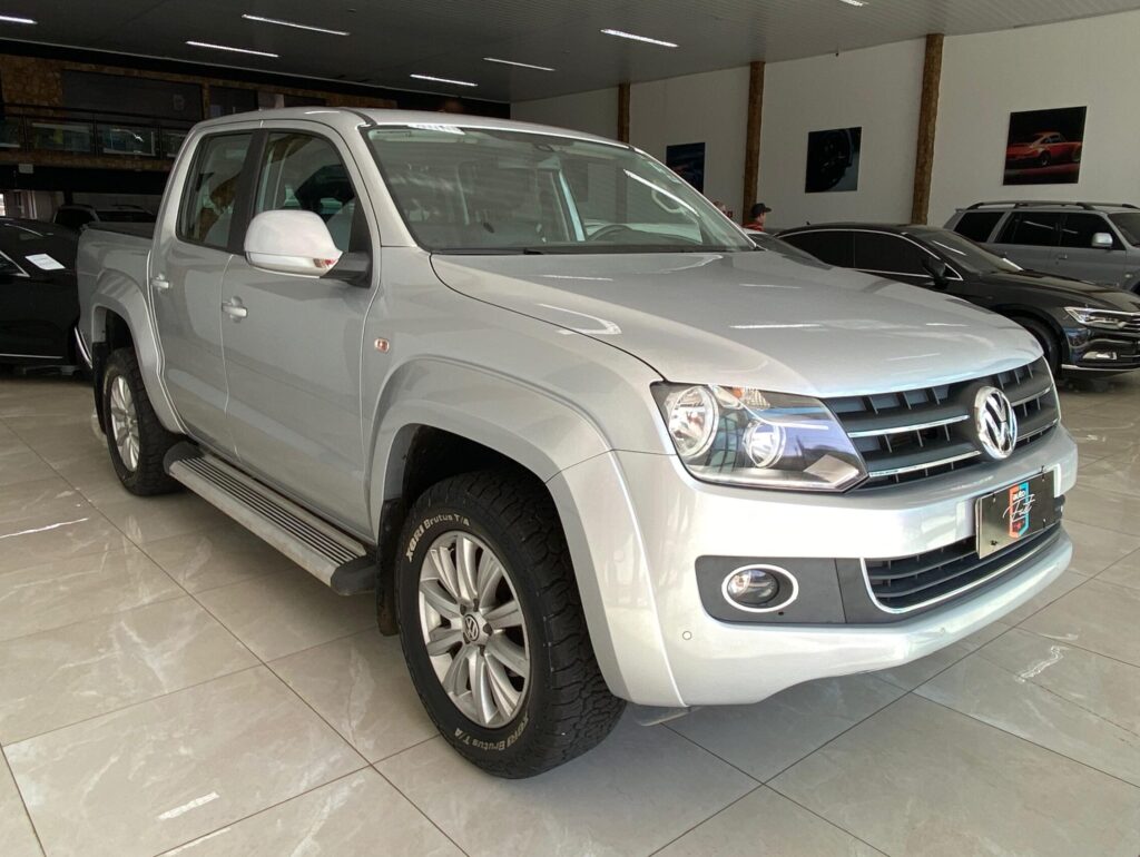 Volkswagen Amarok Highline 2.0 4X4 AT CD 2013