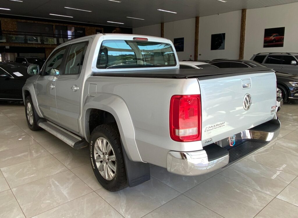 Volkswagen Amarok Highline 2.0 4X4 AT CD 2013