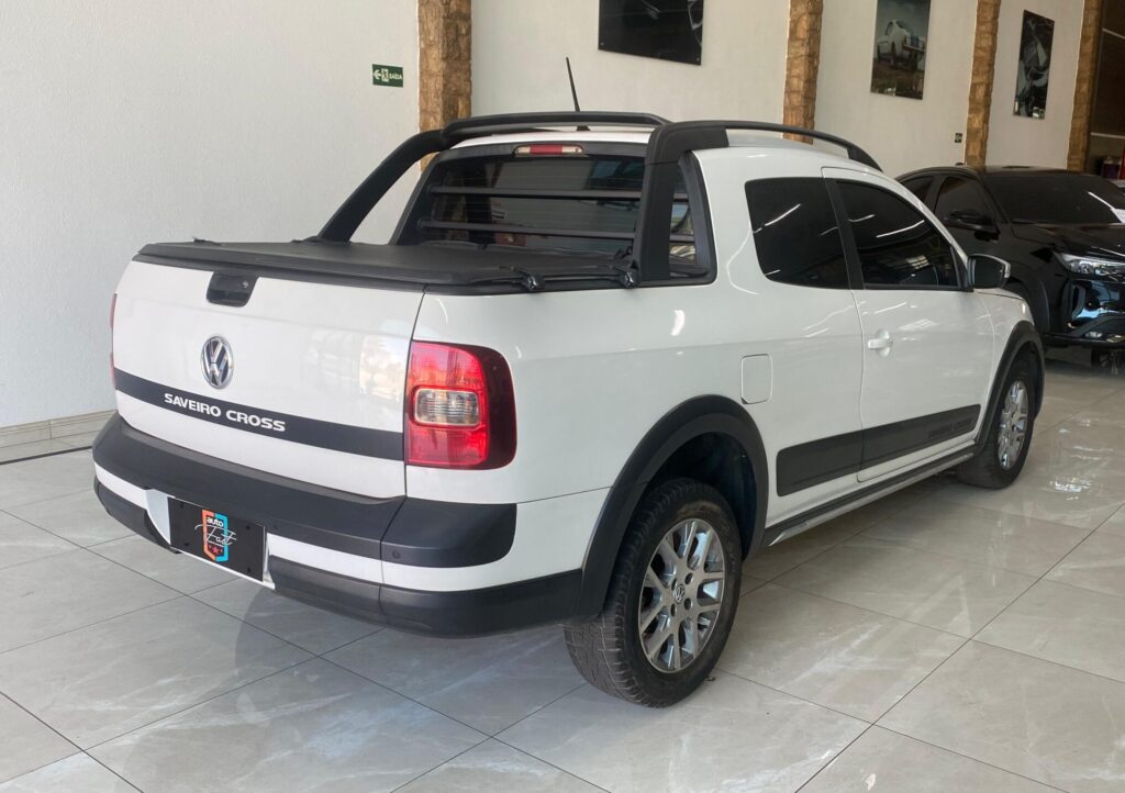 Volkswagen Saveiro Cross CD 1.6 2015