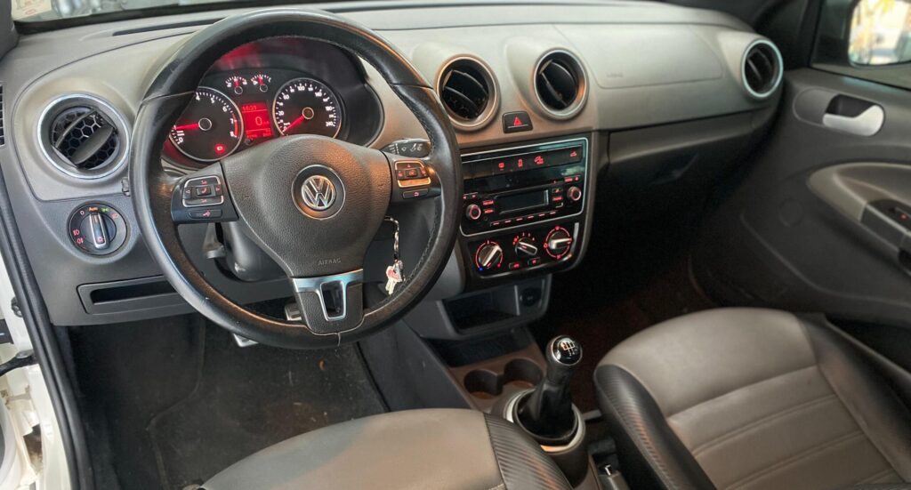 Volkswagen Saveiro Cross CD 1.6 2015