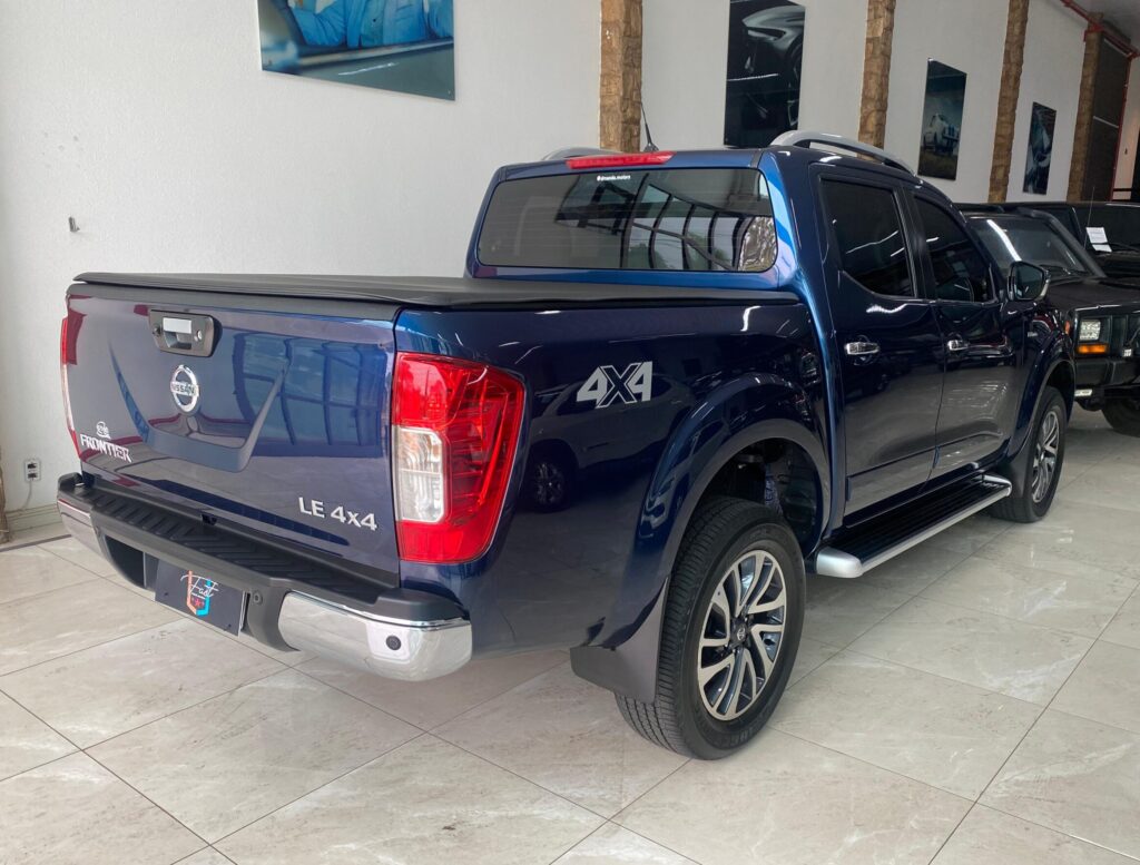 Nissan Frontier LE 2.3 AT 2022