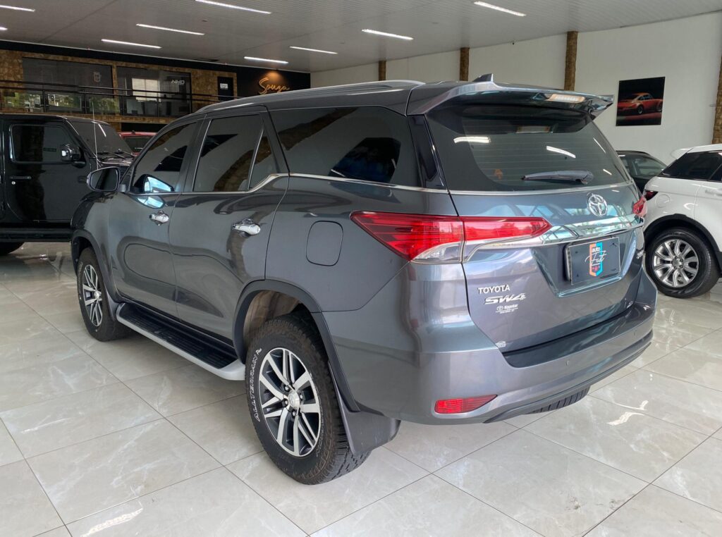 Toyota SW4 SRX 2.8 7 Lugares 2017