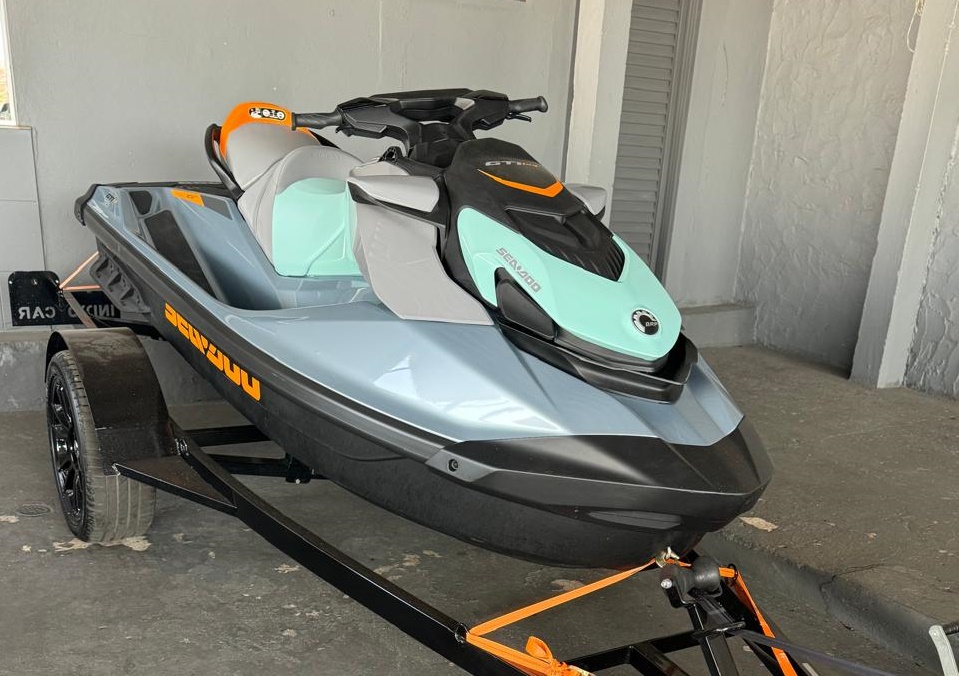 Jet-Ski SeaDoo GTI 130 2024